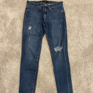 Banana Republic distressed jegging